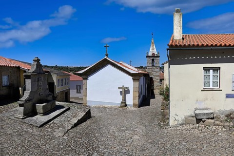Fountain and Main Church or Sao Pedro Church