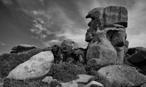 Rocky coast along the Sentier des douaniers