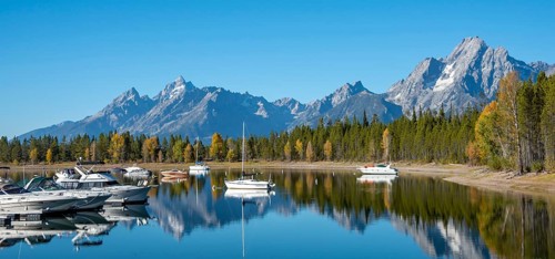Mountains reflected in the lake