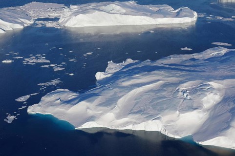 Icebergs from above