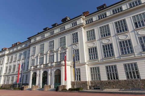 Danube University Krems