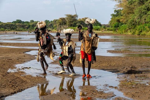 Men from the Toposa tribe