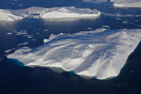 Icebergs from above