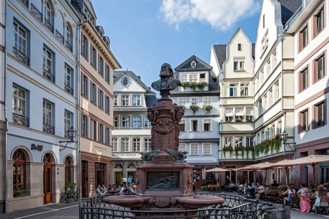 Monument to Friedrich Stoltze