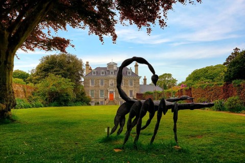 Sausmarez Manor