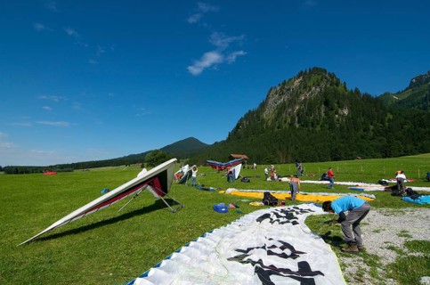 Landing meadow for paragliders and hang gliders