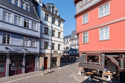 Modern and reconstructed town houses