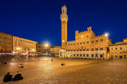 Piazza Il Campo with Palazzo Pubblico and Torre del Mangia