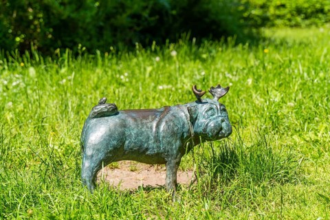 Bronze figure Waldmops in honour of the humourist Vicco von Buelow
