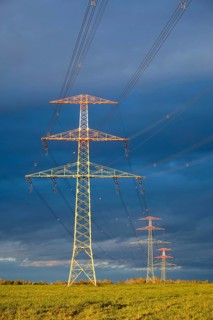 Power pylons