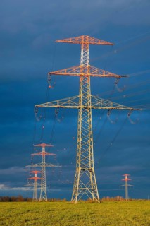 Power pylons