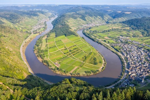 Moselle Loop Calmont River Moselle Loop Nature Landscape in Bremm