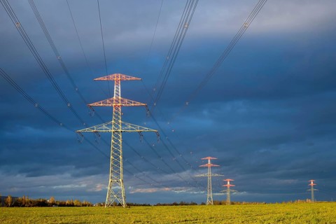 Power pylons