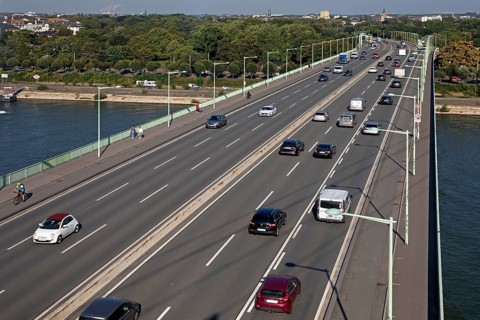 Traffic on the Zoobruecke seen from the cable car