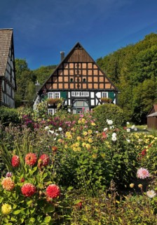 The beautiful Fresenhof with its farm garden in the Titmaringhausen district of Medebach