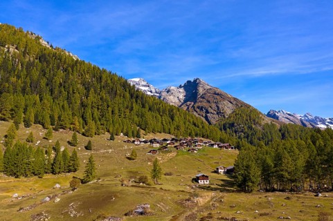 Fafleralp hamlet near Blatten