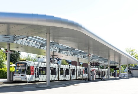 Central bus station and tram junction