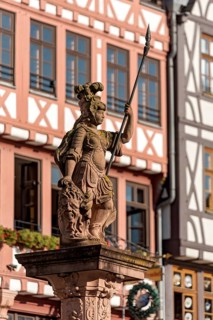 Fountain figure of the goddess Minerva by Friedrich Schierholz