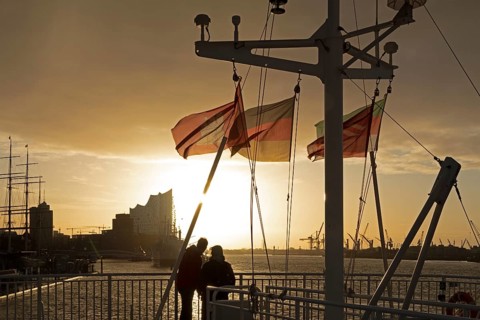 Elbe Philharmonic Hall in the morning light
