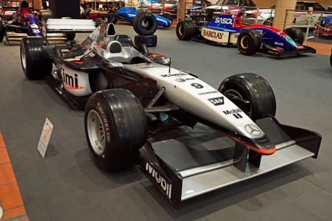 Mclaren Mercedes MP4-16