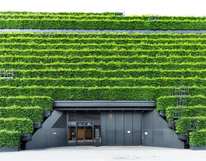 Koe-Bogen II office and commercial building