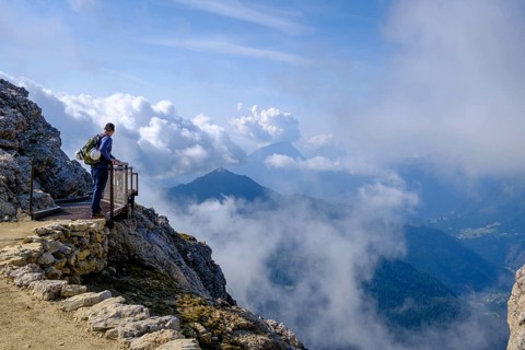 Hikers on the Skywalk