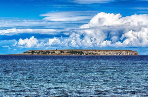 View from Gotland to the uninhabited island of Stora Karlsoe