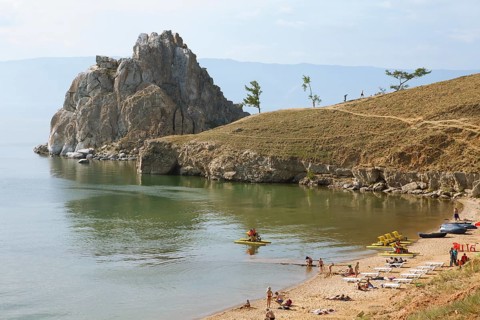 Sandy beach beach at Shaman Rock