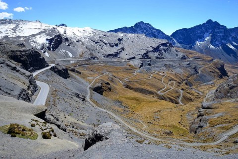 View from La Cumbre Pass to the upper part of the Death Road