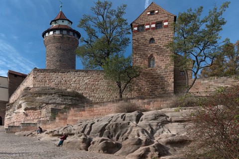 Sinwell tower and castle chapel of the Kaiserburg