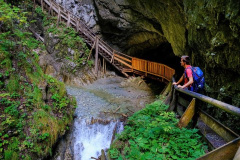 Hikers in the Wolfsklamm