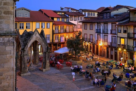 Largo da Oliveira Square
