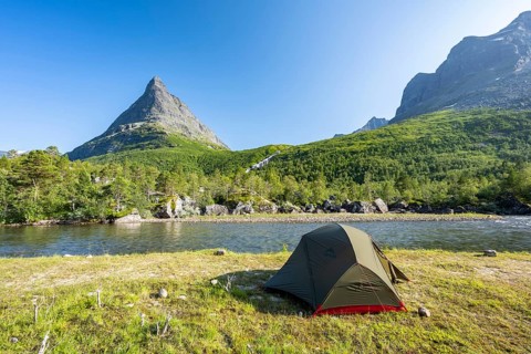 Tent by the lake Innerdalsvatna