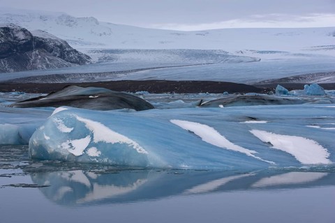 Icebergs in the glacier lagoon Joekulsarlon