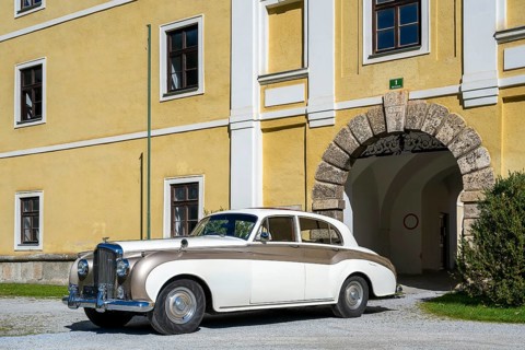 Vintage Bentley S1 SDN James Young built 1956