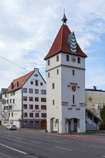 The reconstructed Illertor and the former Gasthof Zum Engel