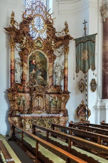 Side altar