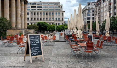 2G Rule at gastronomy am Gendarmenmarkt