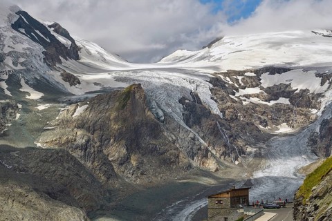 View from the Kaiser-Franz-Josefs-Hoehe to the Pasterze