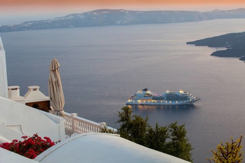 Ocean liner anchored off Fira