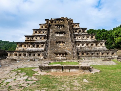 Pyramid of the niches