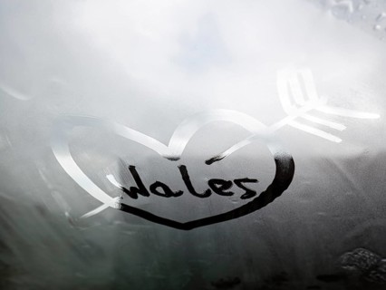 Heart with arrow and the inscription Wales