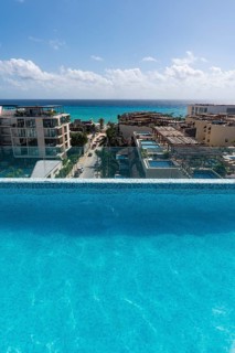 Rooftop pool in Playa del Carmen