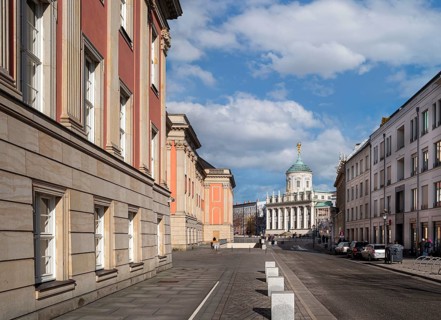 Side wing of the Potsdam Parliament and the Museum of Art and History in the Old Town Hall