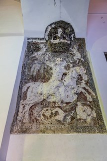 From ISIS removed christian symbols