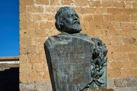 Bust of Adolfo Cozza