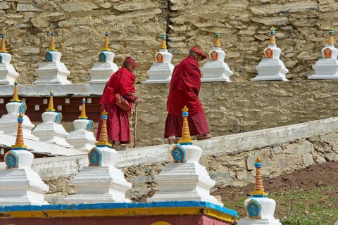 Two elderly nuns chatting during the morning circumnavigation
