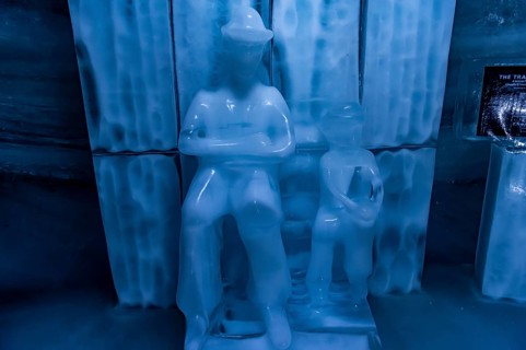 Phantasy sculptures in the Glacierworld