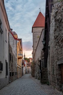Epping Tower and alley Laboratooriumi on the city wall