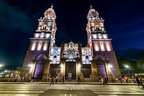Morelia cathedral at night